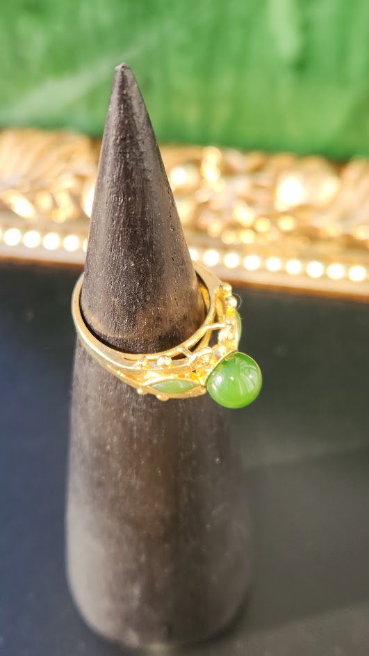 Vintage Jade "Mask" Ring -