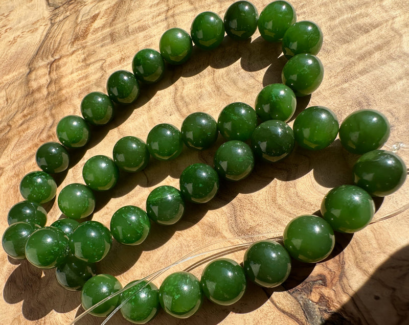 10mm Unstrung Canadian Beads*