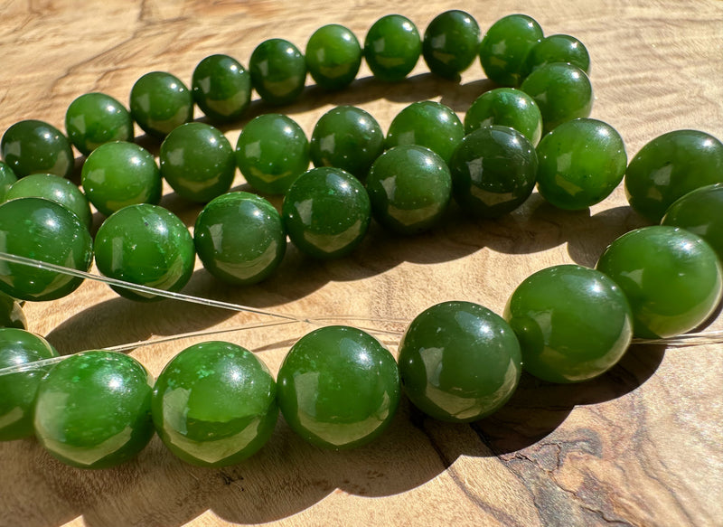 10mm Unstrung Canadian Beads*