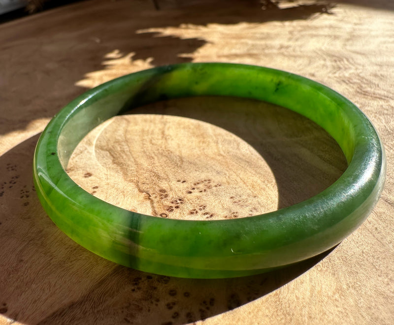 A Grade Canadian Nephrite Jade Bangle - 54 x 8.5mm