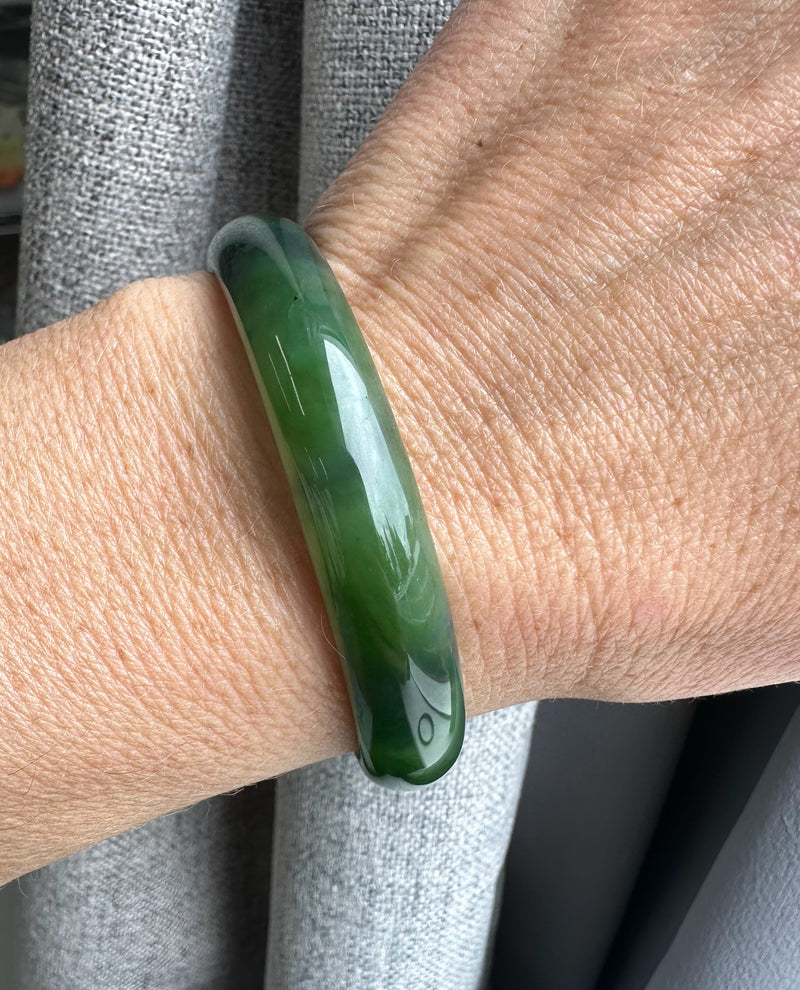 A Grade Canadian Nephrite Jade Bangle - 56 x 10.5mm - As Is