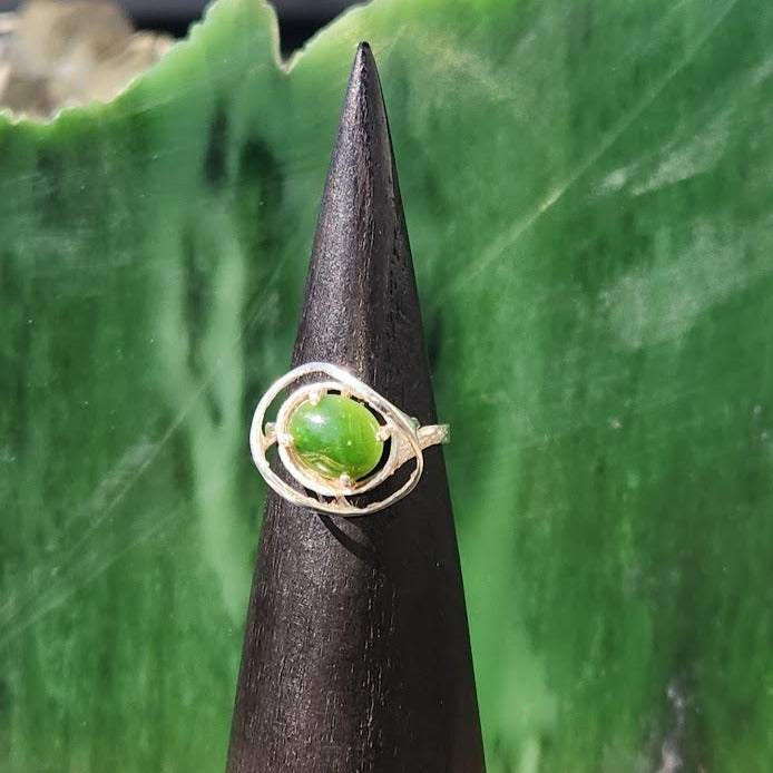 Close up of Silver Jade Ring 
