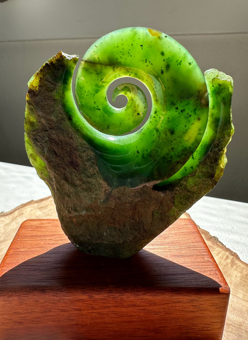 Polar Jade Koru Sculpture, 3.8"
