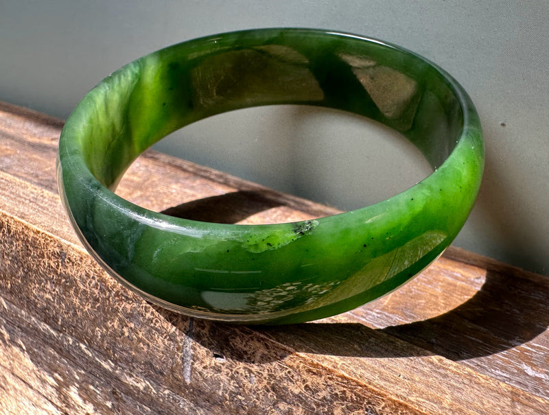 A Grade Canadian Nephrite Jade Bangle - 60.5 x 18mm