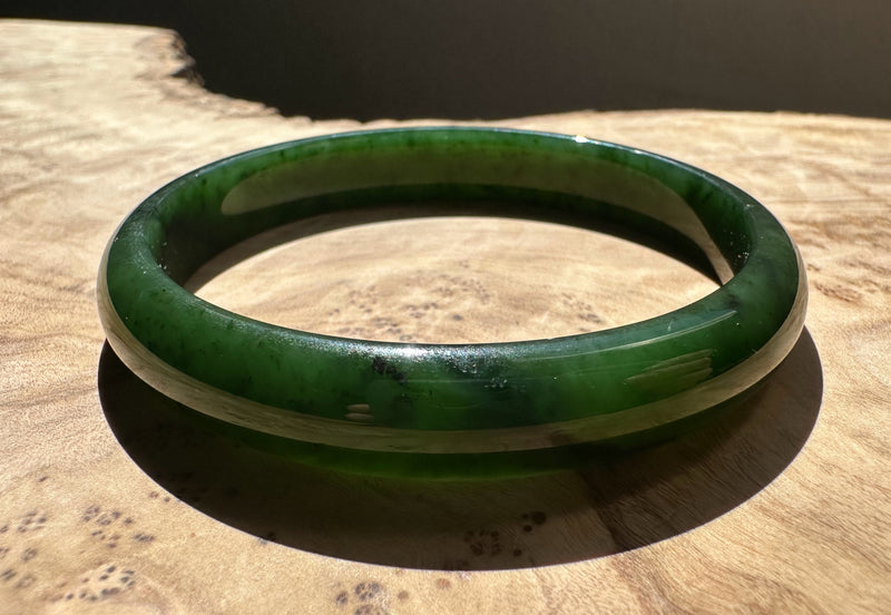 Canadian Nephrite Jade Bangle - 60 x 10.5mm