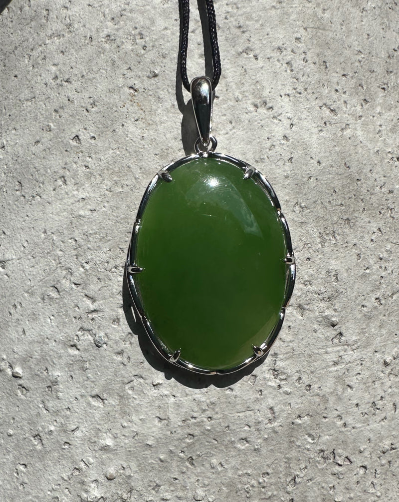 Canadian Jade and Silver Pendant - 25x18mm