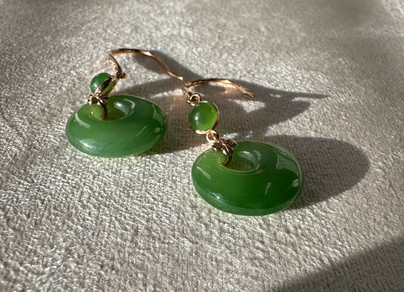 18k AA Round Jade Earrings