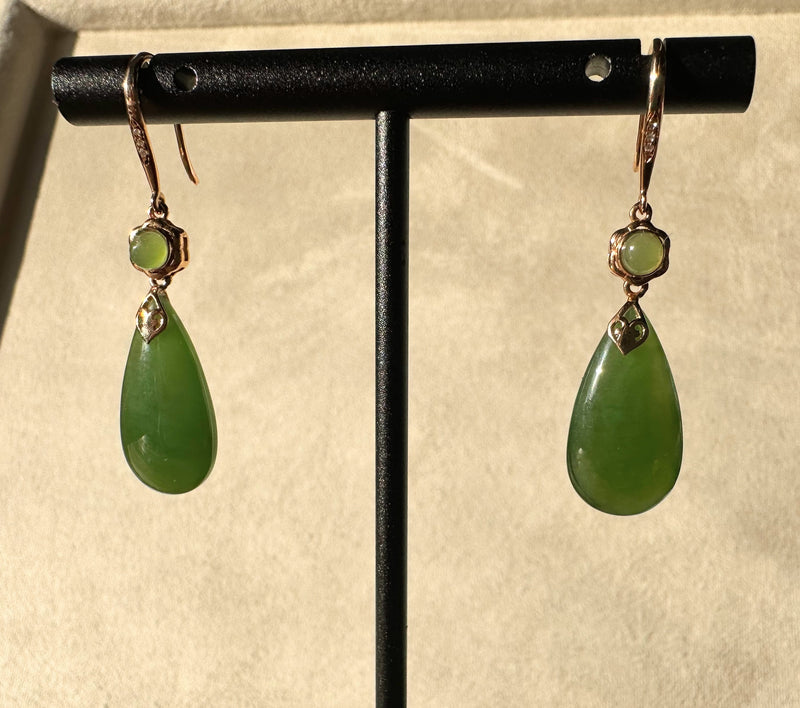 18k AA Teardrop Jade Earrings