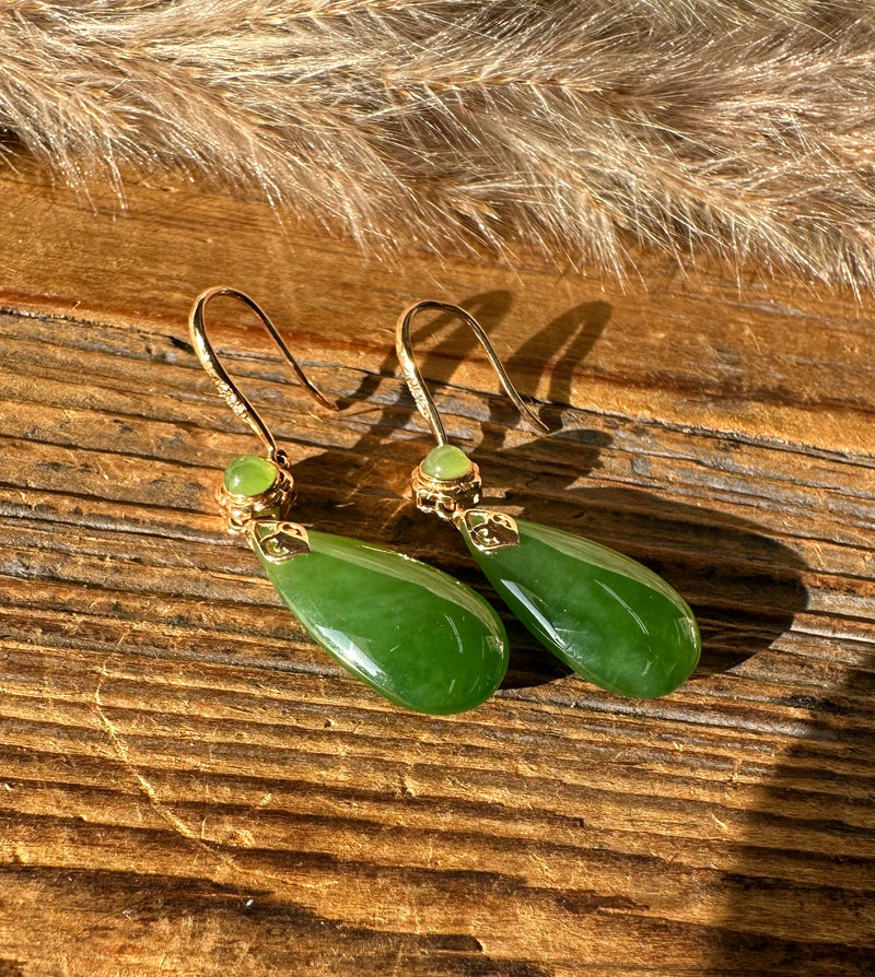 18k AA Teardrop Jade Earrings