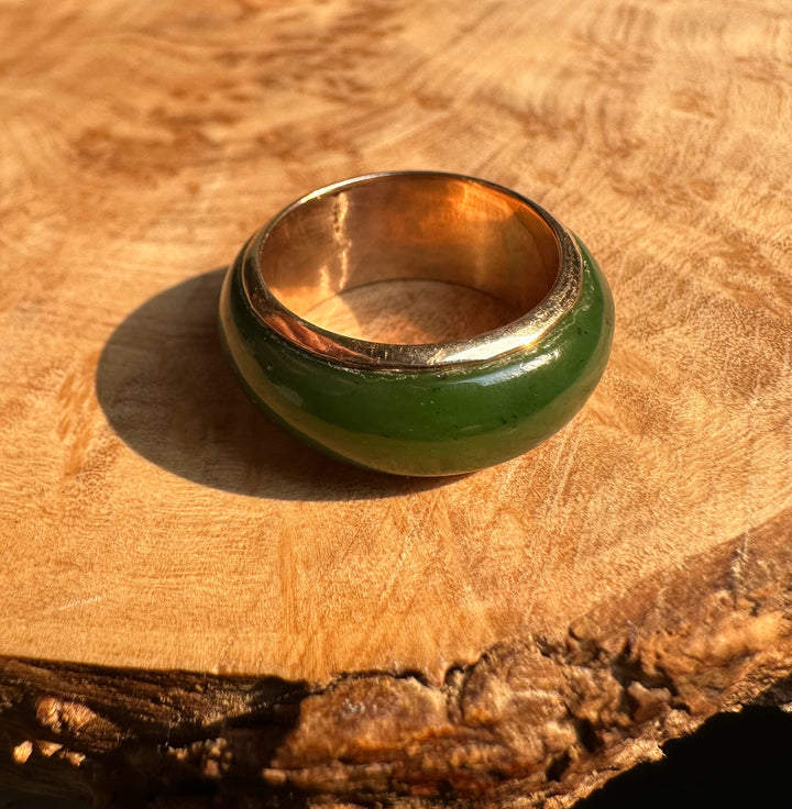 Vintage Canadian 14k gold ring with a wide green enamel band size 8
