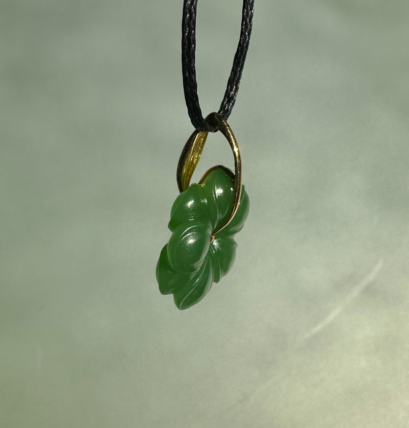 AA Rich Green 18k Flower Pendant