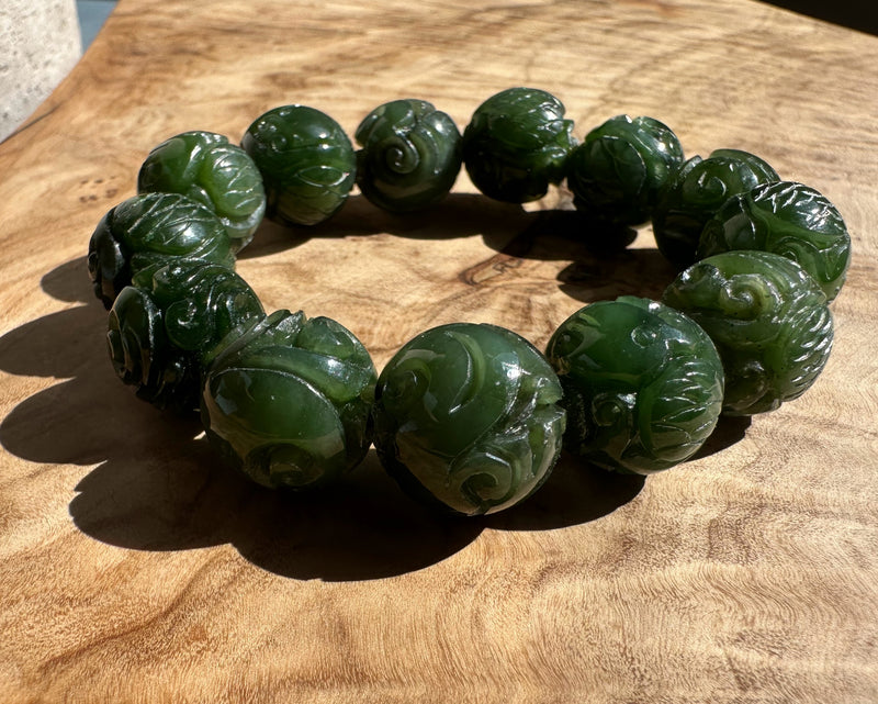 Nephrite Jade Bead Bracelet, 15.5mm carved beads*