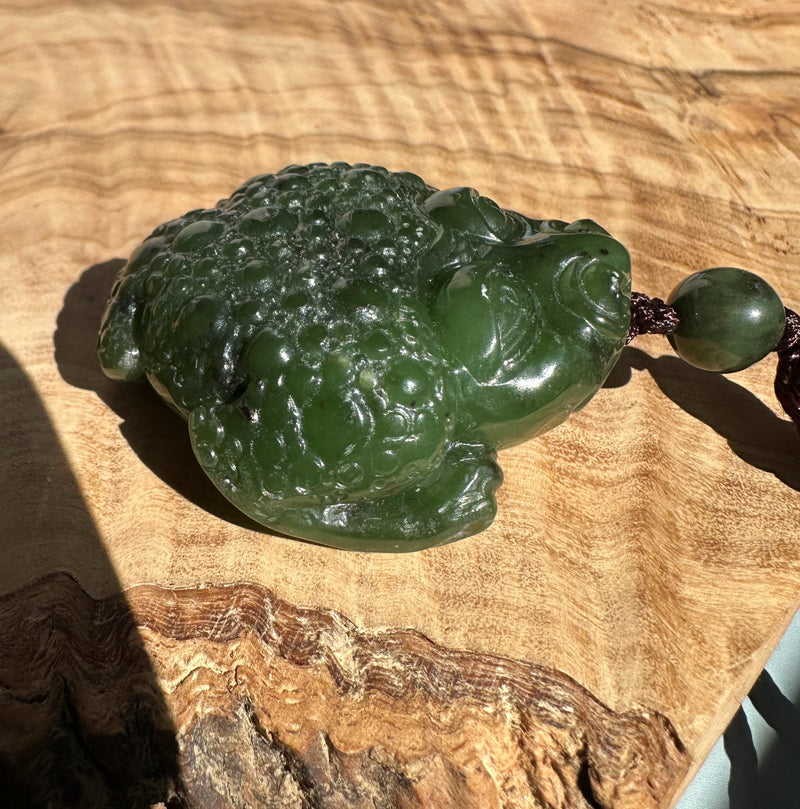 Jade Money Toad Pocket Pendant - 1.75" - 3 Legged Lucky Money Toad*