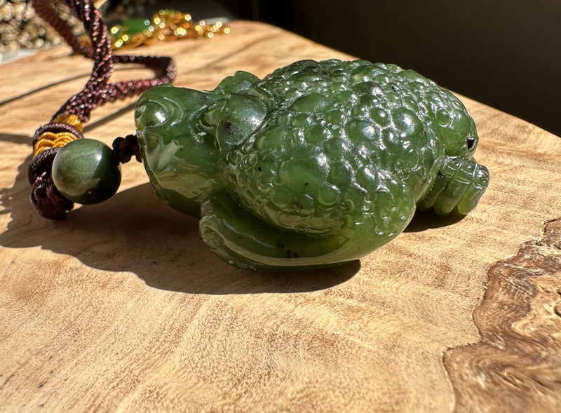 Jade Money Toad Pocket Pendant - 1.75" - 3 Legged Lucky Money Toad*