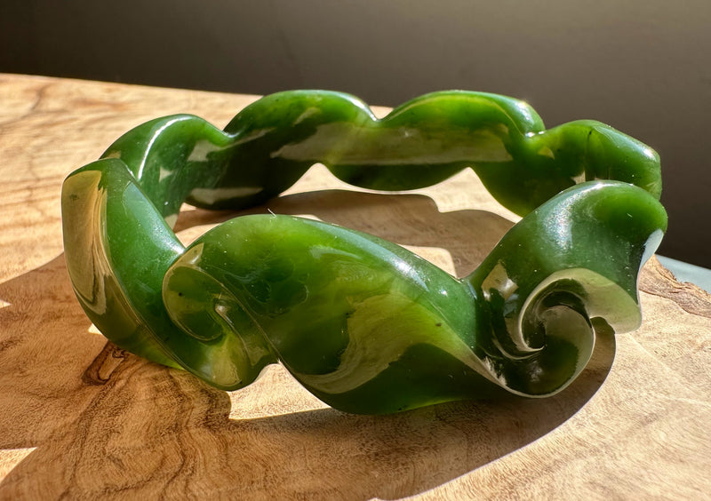 Canadian Jade Carved Bangle 63mm*