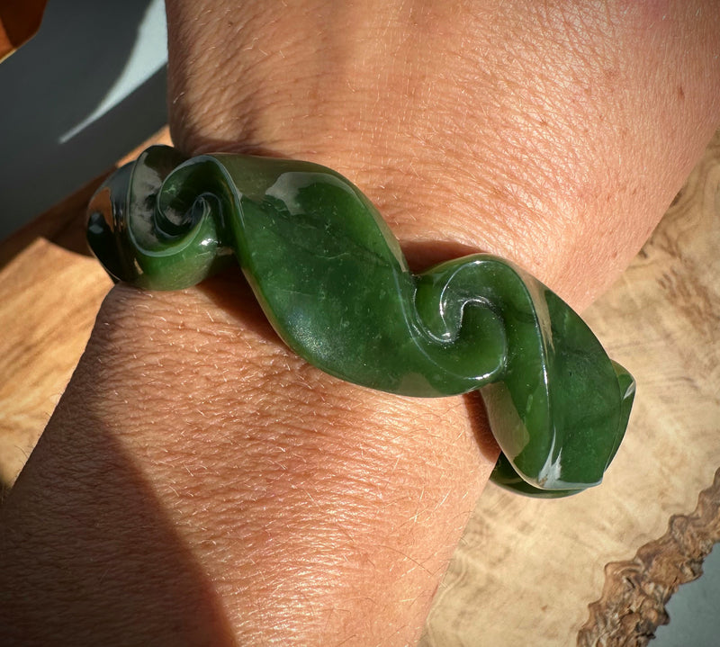 Canadian Jade Carved Bangle 63mm*