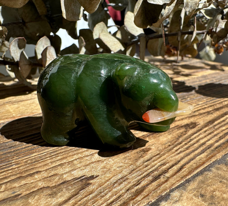 Canadian Jade Bear with Agate Fish, 2"