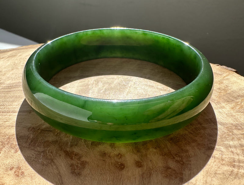 Canadian Nephrite Jade Bangle - 54 x 13.5mm