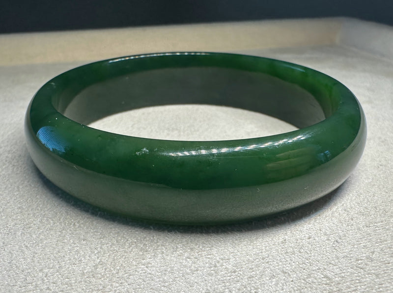 Canadian Nephrite Jade Bangle - 54 x 13.5mm