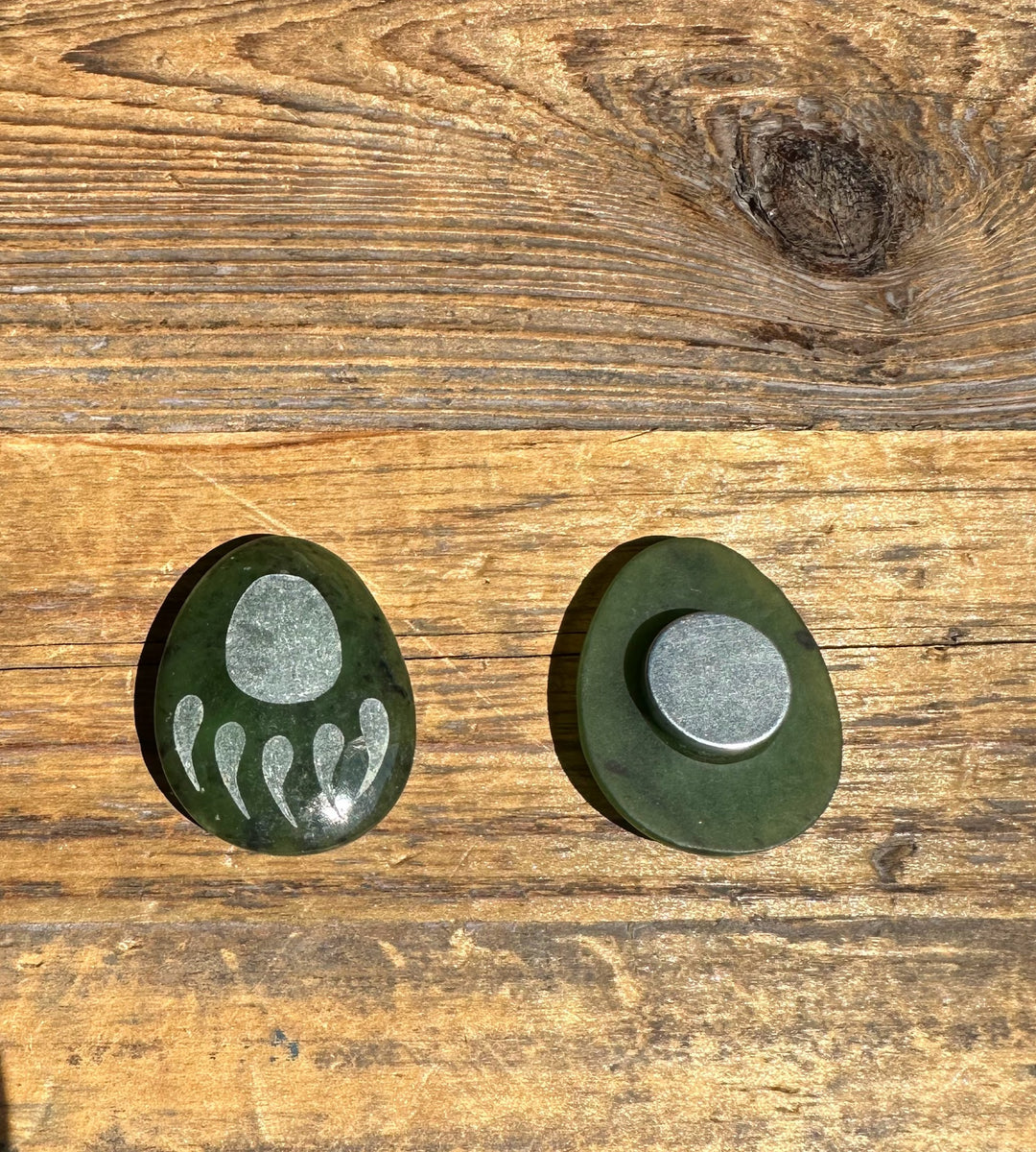 Canadian Jade Bear Paw Magnet 35mm green jade with a white paw print and a metal magnet back