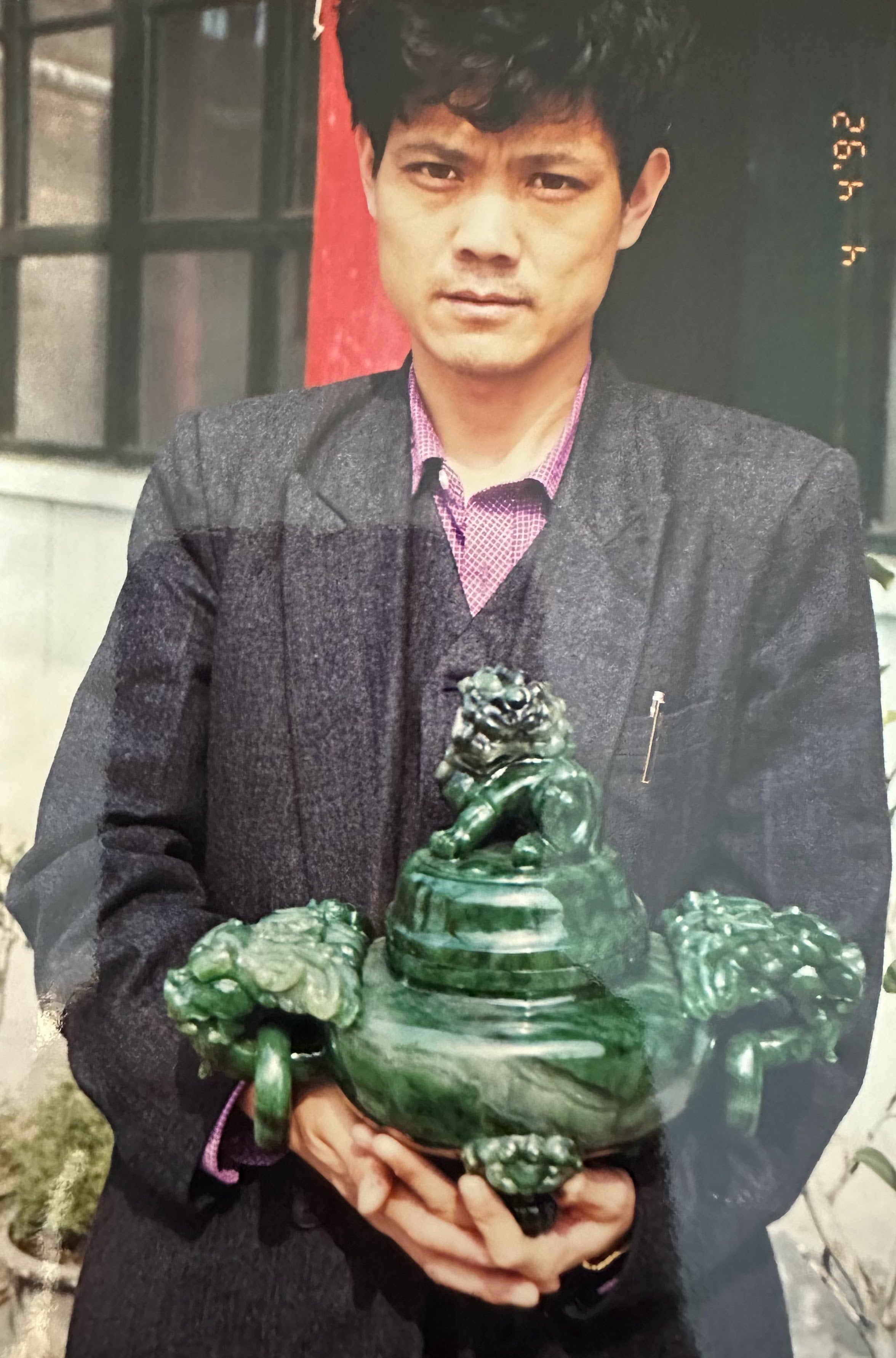 【GREEN CRADLE：緑彩の揺り篭】Mineral ART No.002 Polar Jade Incense Burner* – Jade Mine