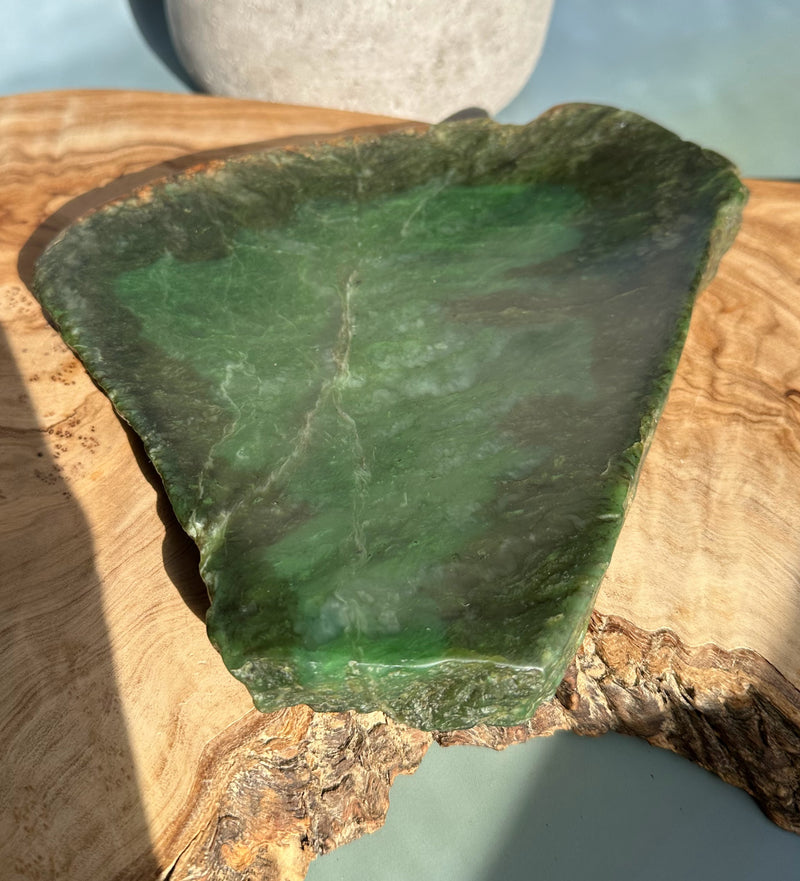 Canadian Jade Dish - 2lbs 1oz*