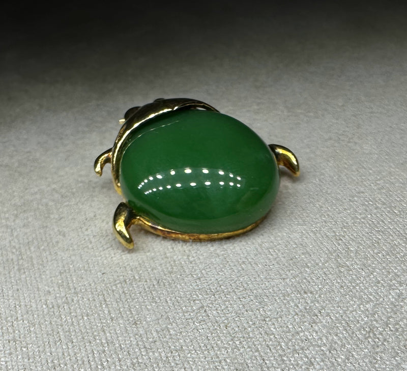 AA Grade Siberian Jade Bug Pendant*