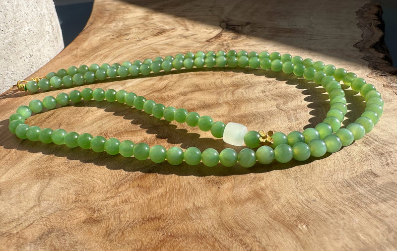 A+ Siberian Nephrite Jade Bead Necklace with 18k Setting