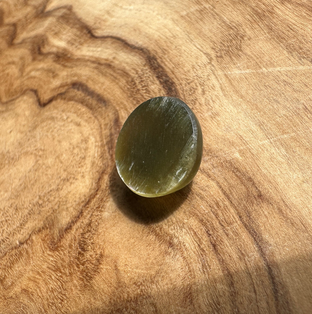 Siberian Cats Eye Cabochon - 11 mm - Only the 1