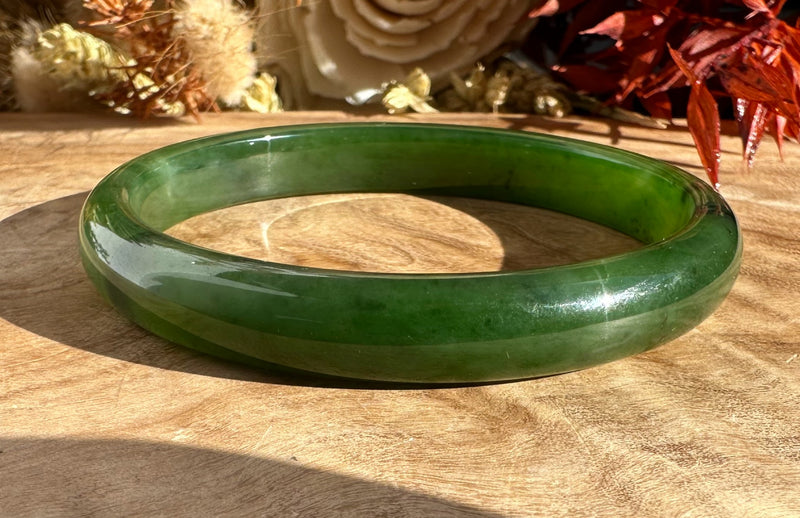 A Grade Canadian Nephrite Jade Bangle - 54 x 8.5mm
