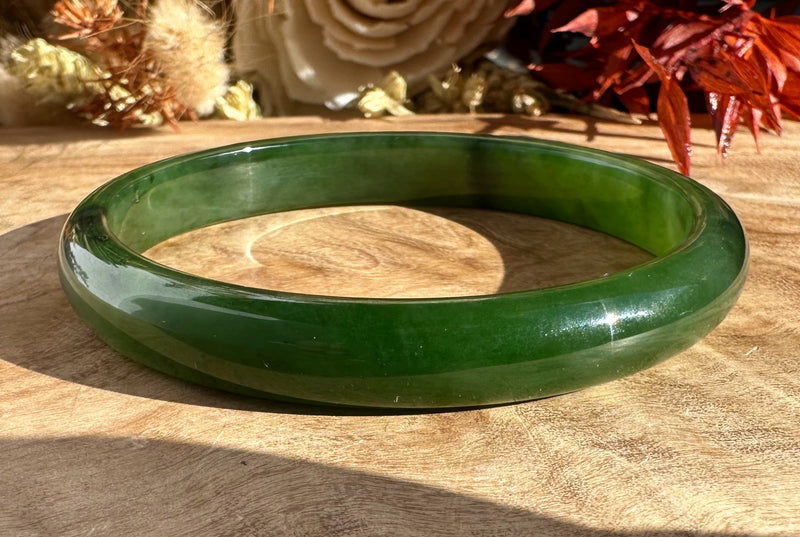 A Grade Canadian Nephrite Jade Bangle - 54 x 8.5mm