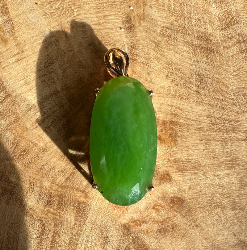 Faceted Siberian Jade Pendant, 18k