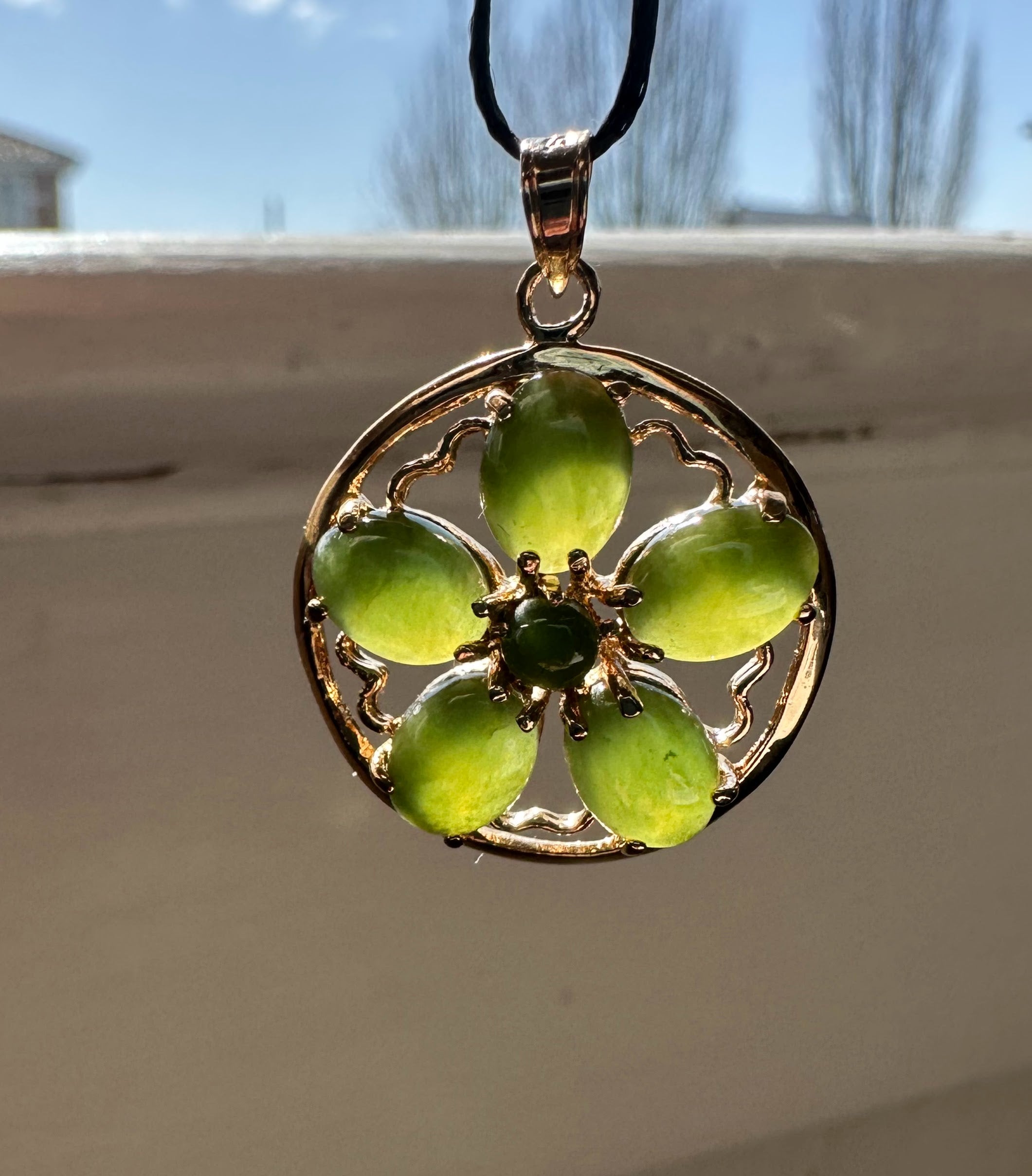 Vintage Jade Flower Pendant – Jade Mine