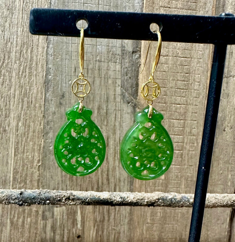 18k Carved Jade Earrings - Oval