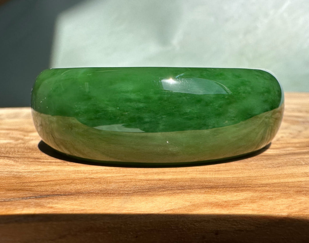 AA Bangle in green jade with a smooth polished surface 50 x 18 mm