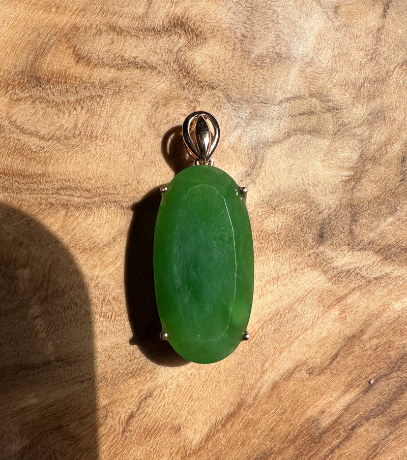 Faceted Siberian Jade Pendant, 18k