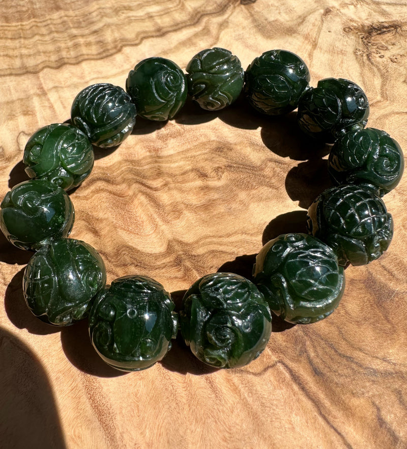 Nephrite Jade Bead Bracelet, 15.5mm carved beads*