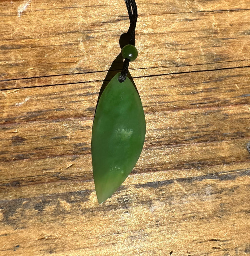 A+ Siberian Leaf Pendant, 34mm*