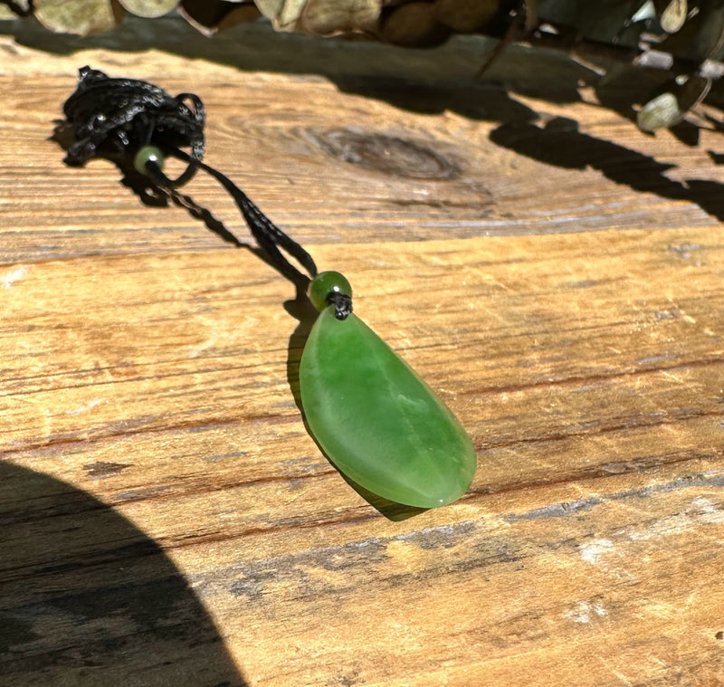 A+ Siberian Leaf Pendant, 34mm*