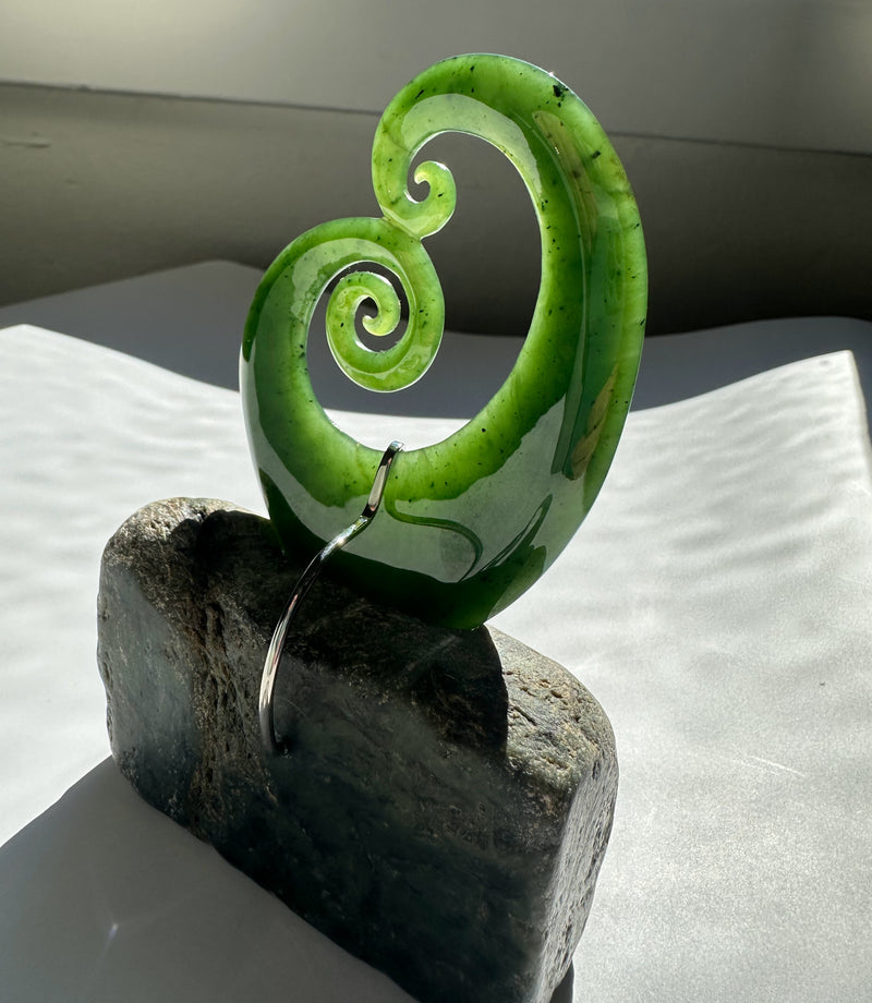 Jade Koru Sculpture, 3250*