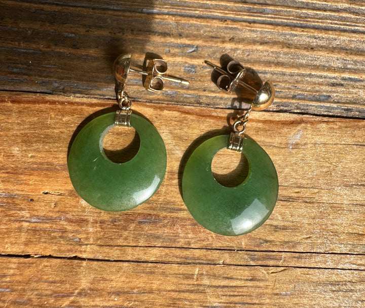 Vintage Jade Round Drop Earrings 17mm green donut discs on gold-tone posts.