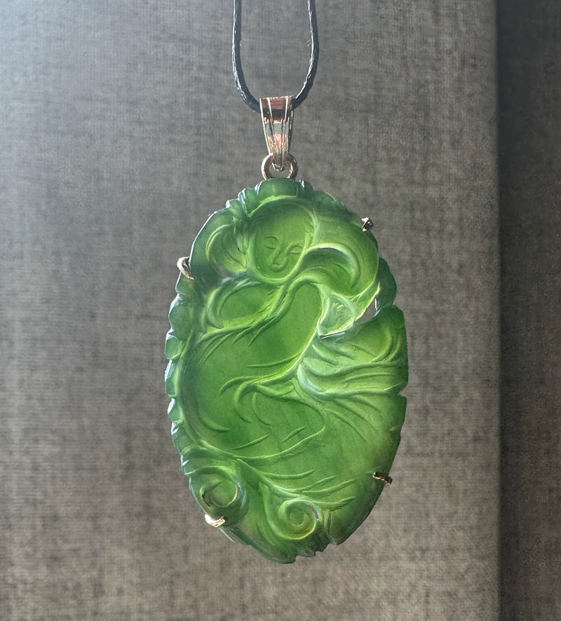 Vintage Jade Carved Guanyin Pendant