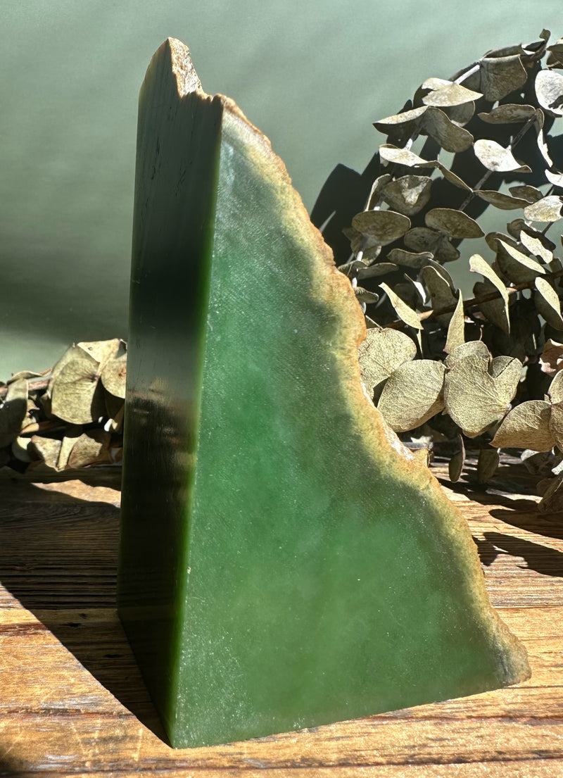 Top Quality Wyoming Apple Green Jade, 1lb 1oz