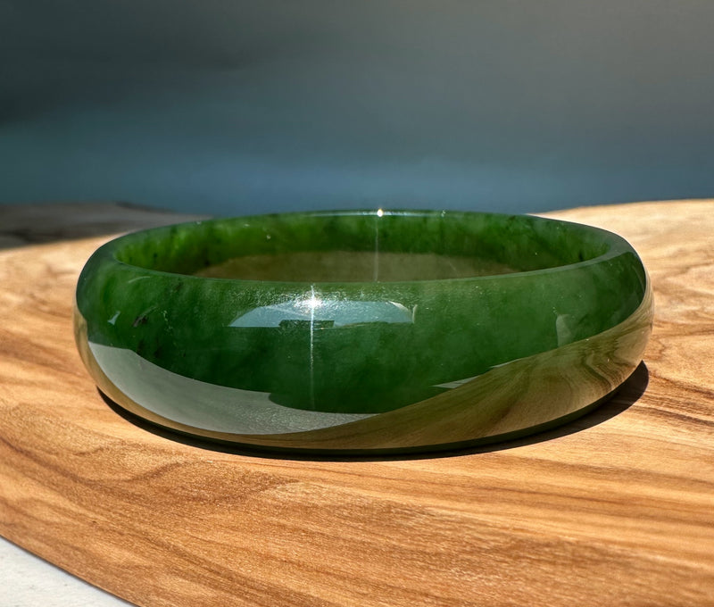 A Grade Canadian Nephrite Jade Bangle - 55.5 x 15.5mm