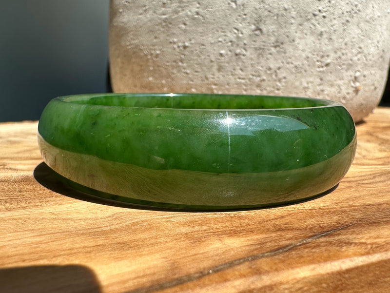 A Grade Canadian Nephrite Jade Bangle - 55.5 x 15.5mm