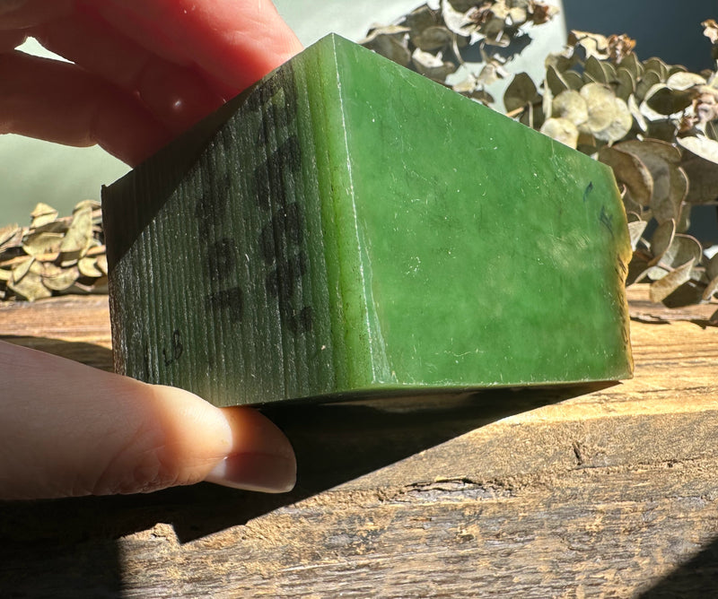 Top Quality Wyoming Apple Green Jade, 1lb 1oz