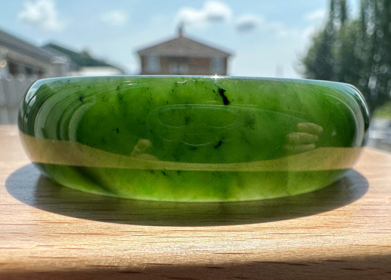 A Grade Canadian Nephrite Jade Bangle - 55.5 x 15.5mm