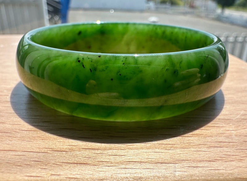 A Grade Canadian Nephrite Jade Bangle - 55.5 x 15.5mm