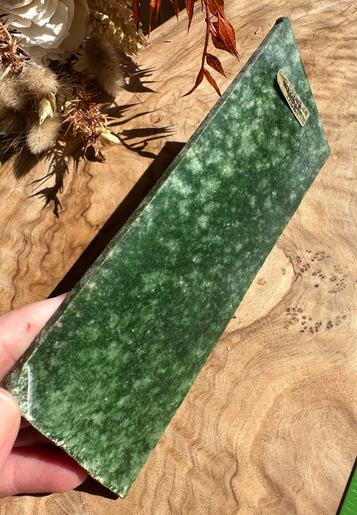 Wyoming Snowflake Jade Slab 95g angled view showing dark green with lighter mottling