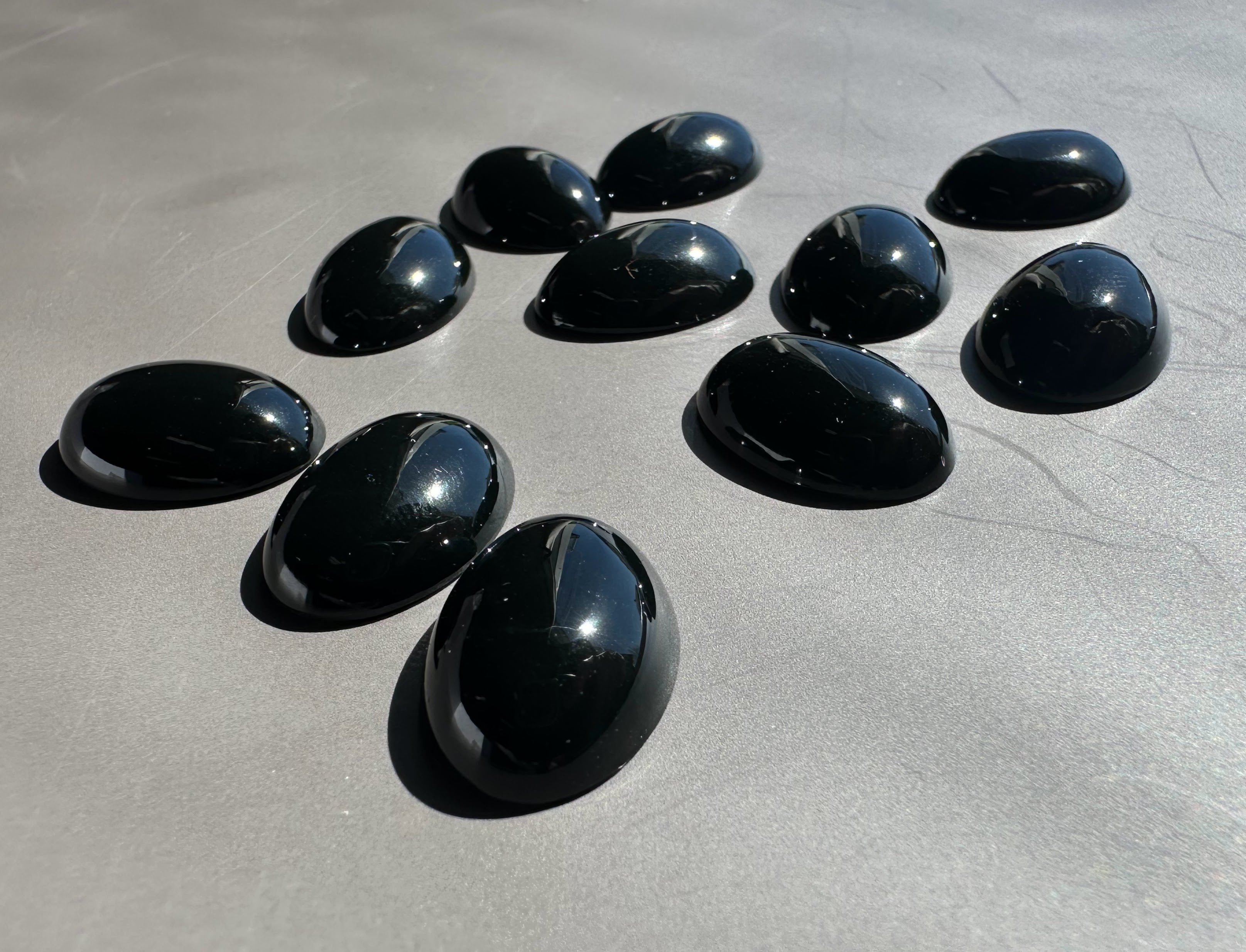 ◆629◆【JADEX 公式アカウント 01 】記念メダル 1930年 Wyoming Edwards Jade Oval Cabochon - 18 x 13mm (sold individually